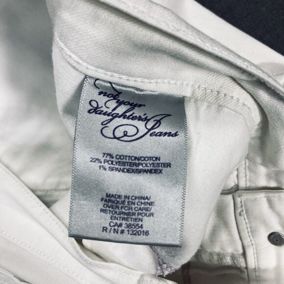 NYDJ Crop Jeans Womens Sz 16 White Straight Leg Cuffed High Waisted Modest Capri - Picture 15 of 15